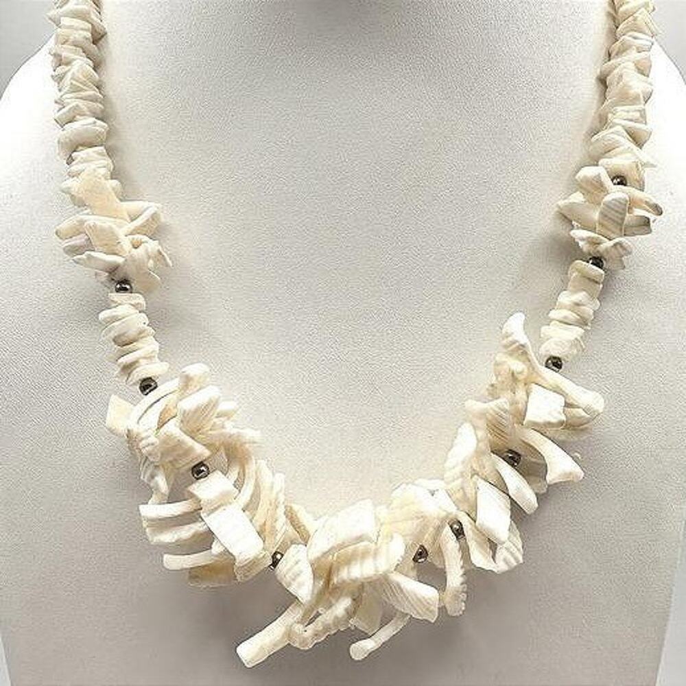 Vintage 90s Carved White Shell Statement Necklace with Gold-Tone Accents Jewelry
